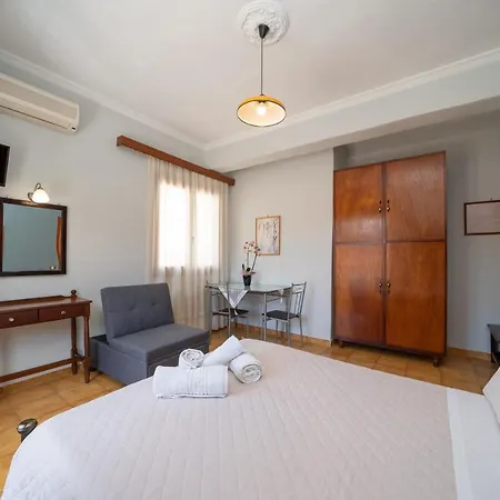 Vrettos Arts Apartamento Agia Efimia