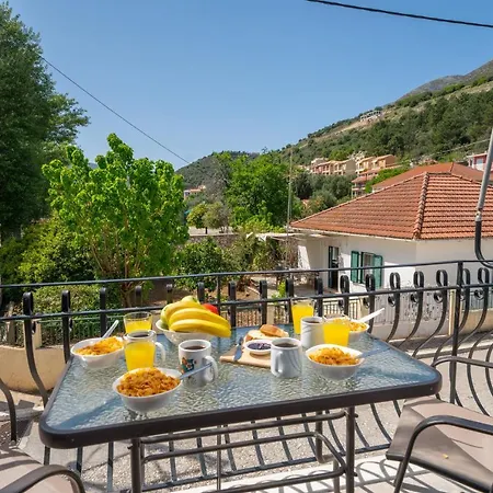 Lejlighed Vrettos Arts *